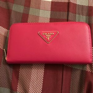 👛 Pink & Gold Wallet 👛